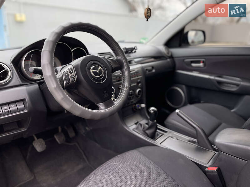 Хэтчбек Mazda 3 2006 в Полтаве