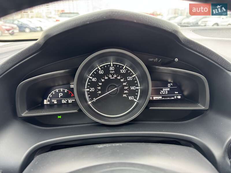 Седан Mazda 3 2016 в Киеве
