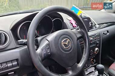 Седан Mazda 3 2005 в 