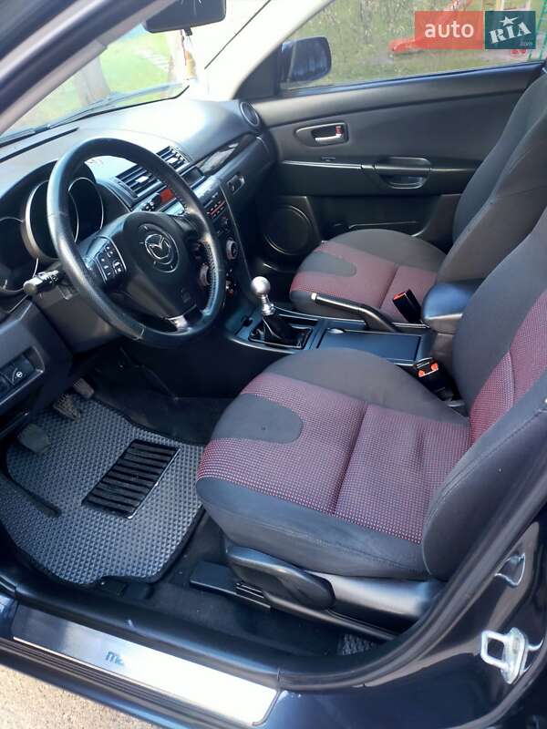 Хэтчбек Mazda 3 2006 в Киеве