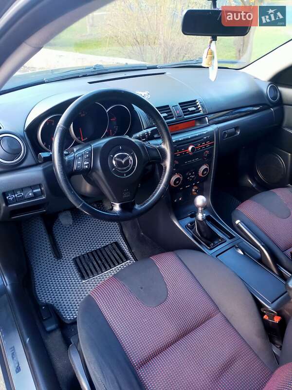 Хэтчбек Mazda 3 2006 в Киеве
