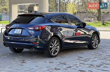 Хэтчбек Mazda 3 2018 в 