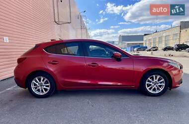 Хэтчбек Mazda 3 2013 в 