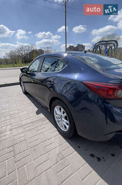 Седан Mazda 3 2016 в 