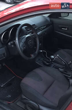 Хэтчбек Mazda 3 2004 в 