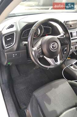 Хэтчбек Mazda 3 2014 в 