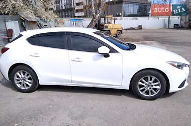 Хэтчбек Mazda 3 2014 в 