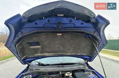 Хэтчбек Mazda 3 2006 в 
