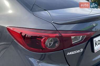Седан Mazda 3 2014 в 