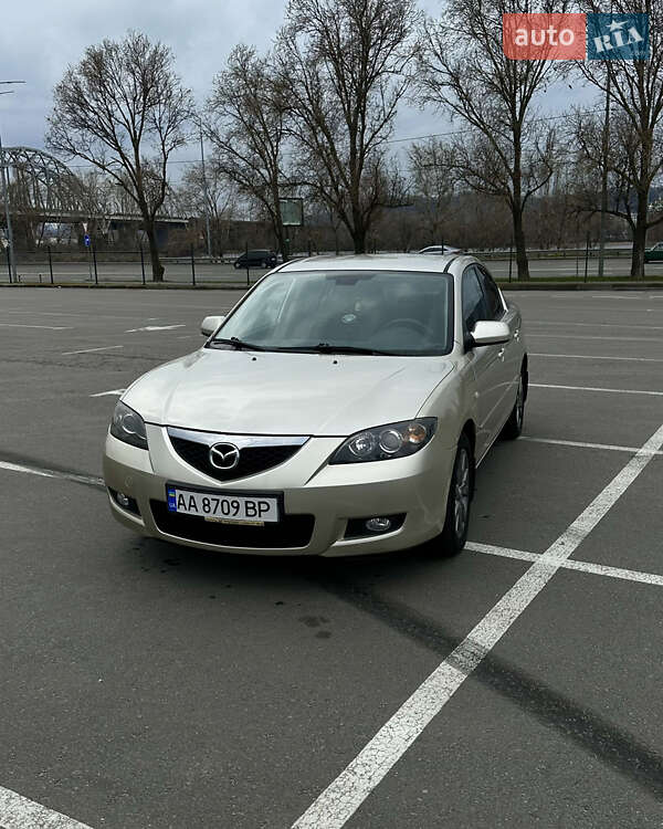 Седан Mazda 3 2007 в 