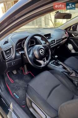 Седан Mazda 3 2014 в 