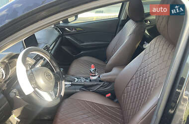 Седан Mazda 3 2016 в 