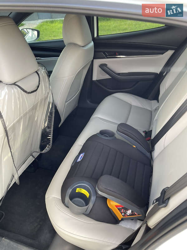 Хэтчбек Mazda 3 2019 в Полтаве