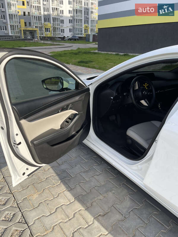 Хэтчбек Mazda 3 2019 в Полтаве