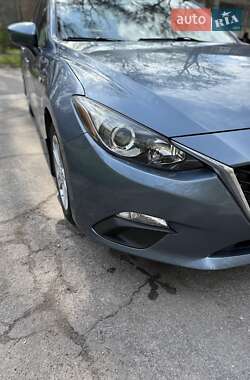 Седан Mazda 3 2014 в 