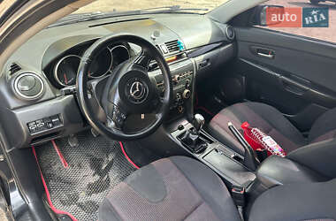 Хэтчбек Mazda 3 2004 в 