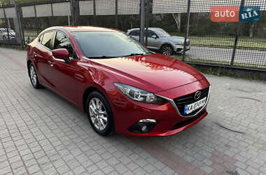Седан Mazda 3 2015 в Запорожье