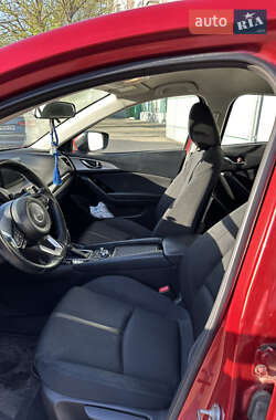 Седан Mazda 3 2017 в 
