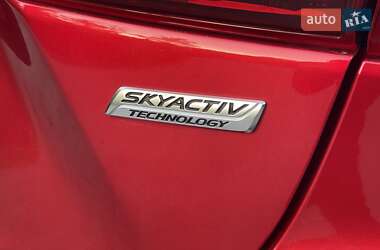 Седан Mazda 3 2014 в 