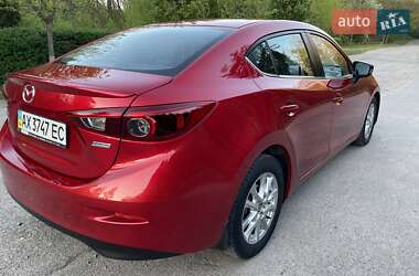 Седан Mazda 3 2014 в 