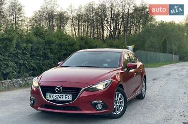 Седан Mazda 3 2014 в 