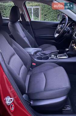 Седан Mazda 3 2014 в 