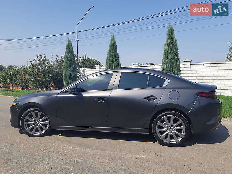 Седан Mazda 3 2019 в Киеве