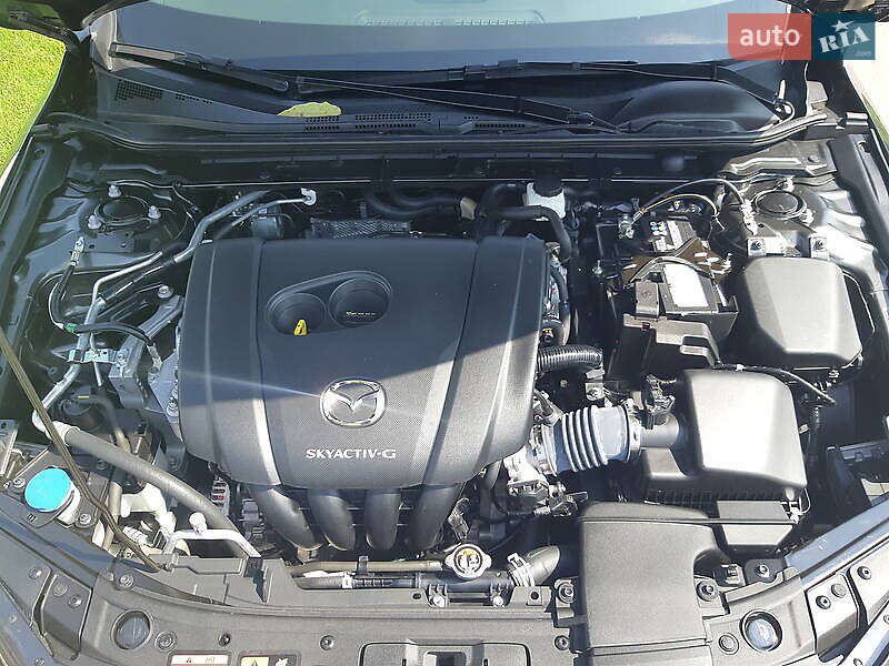 Седан Mazda 3 2019 в Киеве