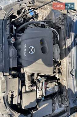 Седан Mazda 3 2013 в 