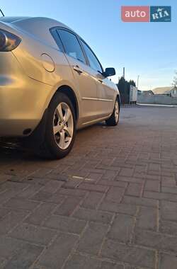 Седан Mazda 3 2007 в 