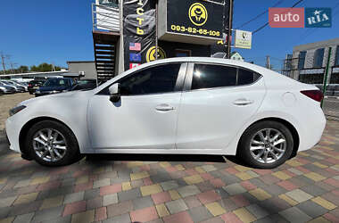 Седан Mazda 3 2016 в 