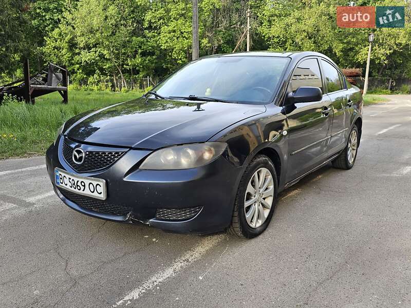 Седан Mazda 3 2004 в 