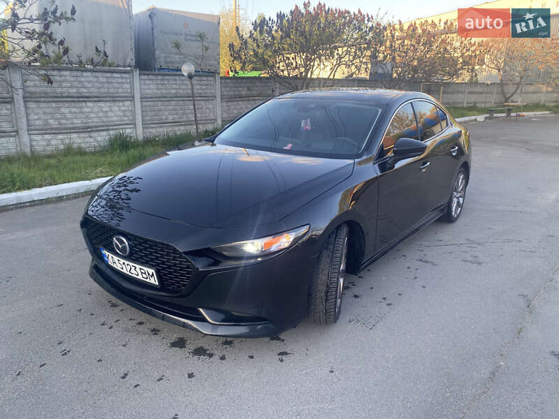Седан Mazda 3 2019 в Василькові