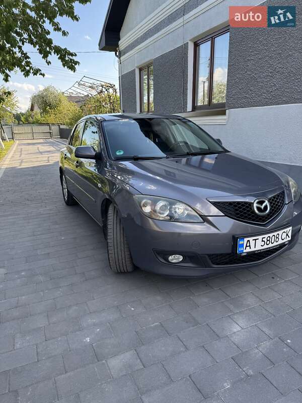 Хэтчбек Mazda 3 2006 в 