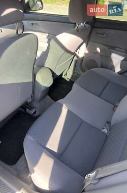 Хэтчбек Mazda 3 2006 в 