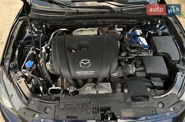 Седан Mazda 3 2016 в 
