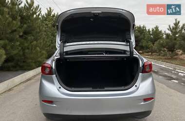 Седан Mazda 3 2017 в 