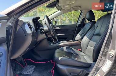 Седан Mazda 3 2017 в 