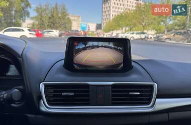 Седан Mazda 3 2017 в 