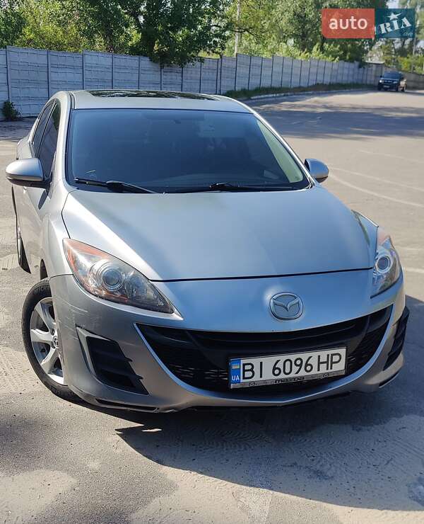 Седан Mazda 3 2011 в 
