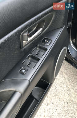 Хэтчбек Mazda 3 2006 в 