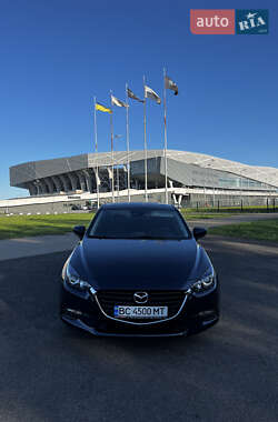 Седан Mazda 3 2018 в Львове