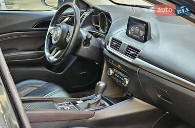 Хэтчбек Mazda 3 2018 в 