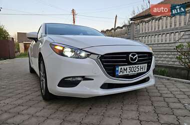 Хэтчбек Mazda 3 2016 в Коростене