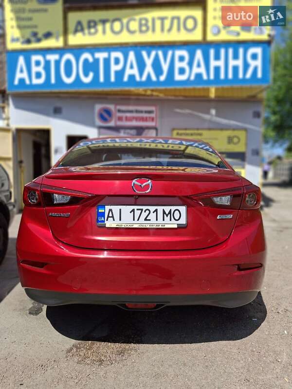Седан Mazda 3 2016 в Киеве