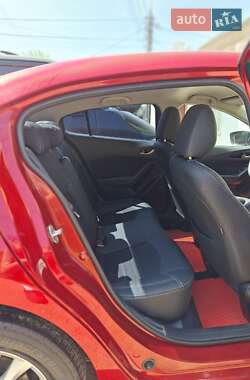Седан Mazda 3 2016 в 