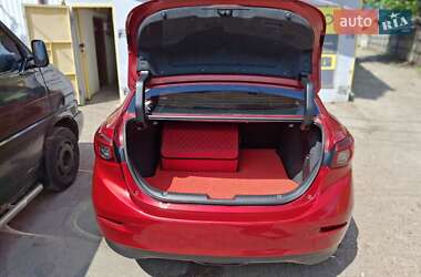 Седан Mazda 3 2016 в 