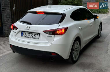 Хэтчбек Mazda 3 2015 в 