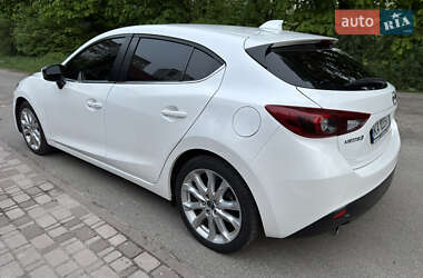 Хэтчбек Mazda 3 2015 в 