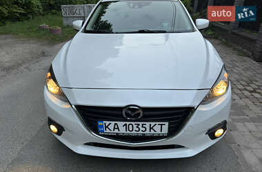 Хэтчбек Mazda 3 2015 в 